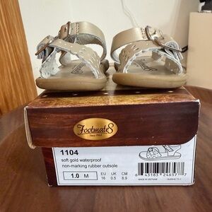 Footmates Ariel Soft Gold Velcro Sandal Sizs 1.0 Worn Once